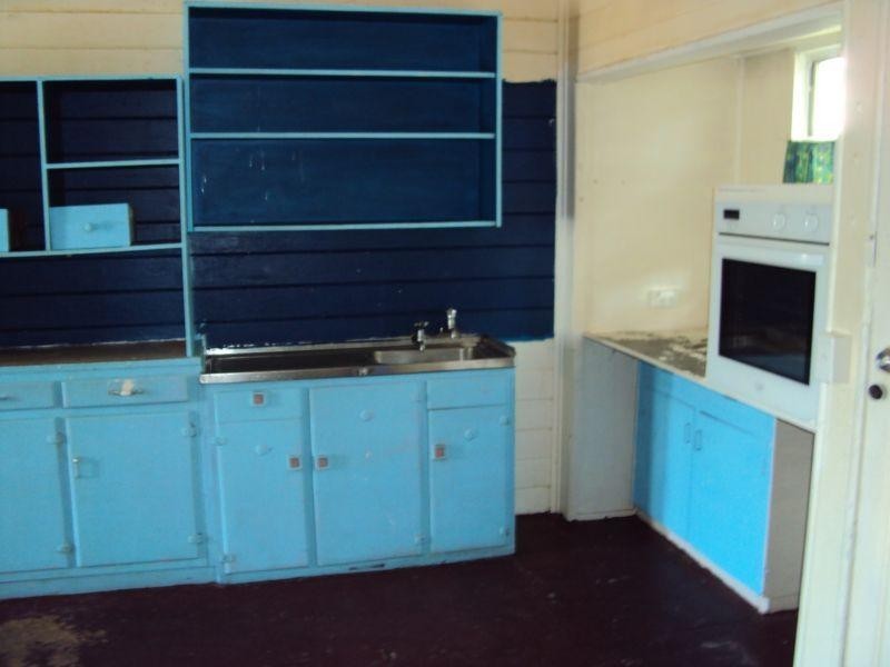 6 Naughton  Street WANDAL 4700, Wandal QLD 4700