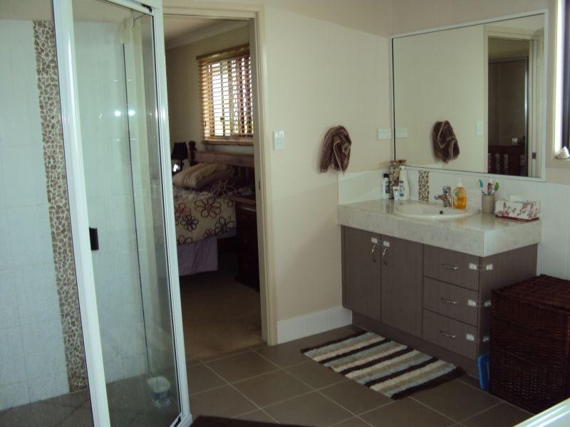 119 McKenzie Road, Alton Downs QLD 4702