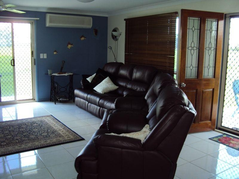 2 Reid Road ALTON DOWNS 4702, Alton Downs QLD 4702