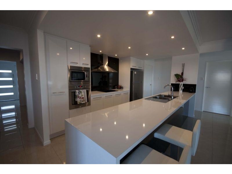 6 Govind Court, Gracemere QLD 4702