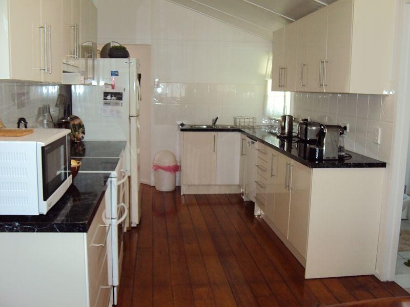 26 Thackeray Street, Park Avenue QLD 4701