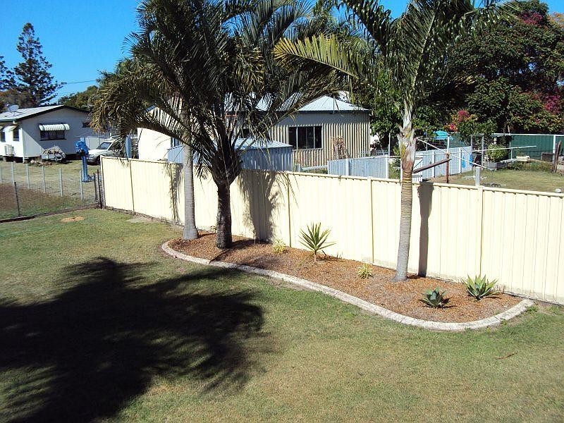 26 Thackeray Street, Park Avenue QLD 4701