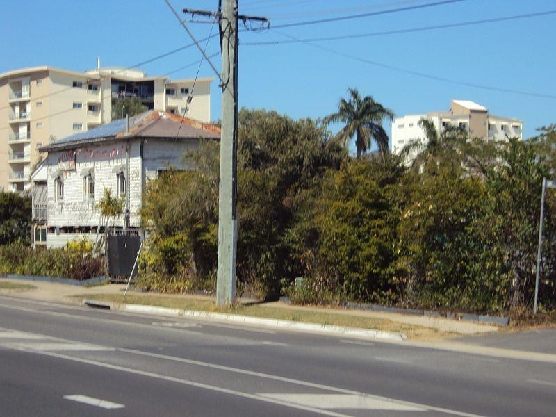 2 Bolsover Street, Rockhampton City QLD 4700