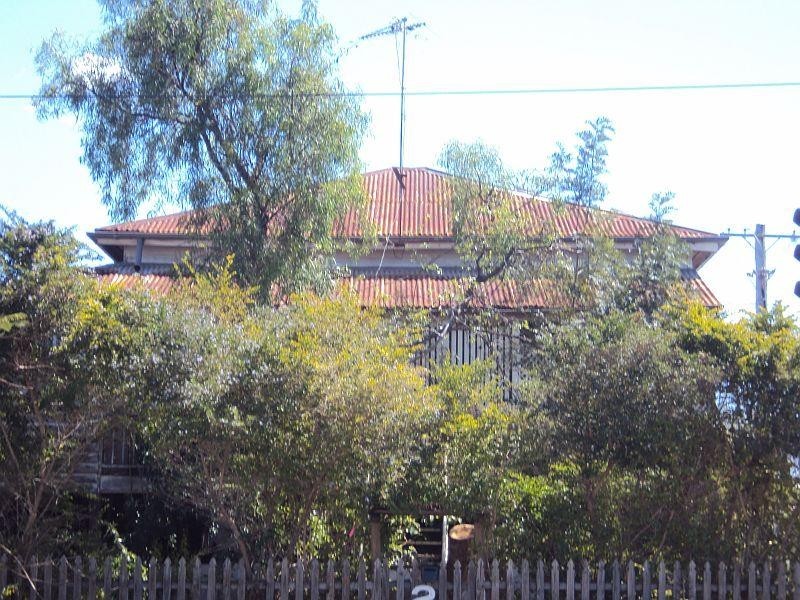 2 Bolsover Street, Rockhampton City QLD 4700
