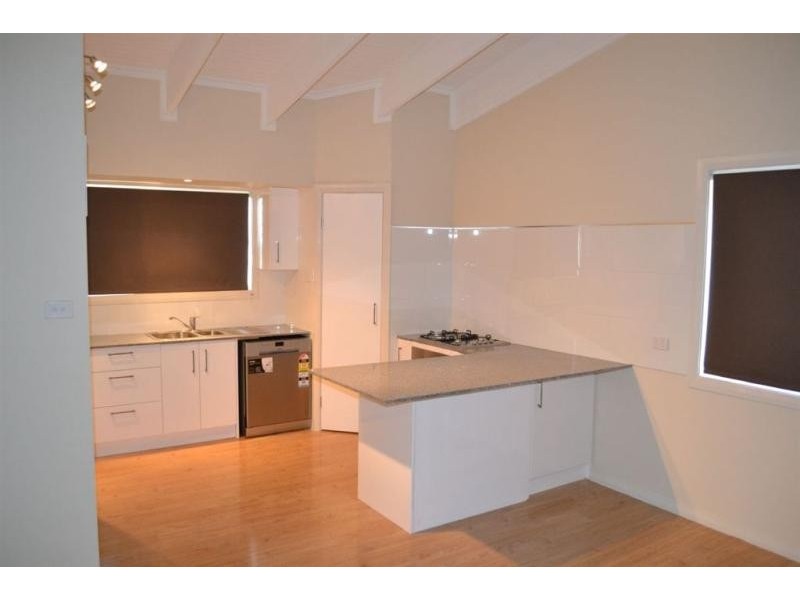 42 James Street, Gracemere QLD 4702