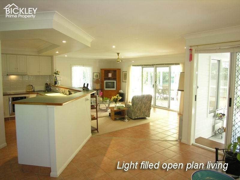 25 Palmwood Drive DUNDOWRAN BEACH 4655, Dundowran Beach QLD 4655