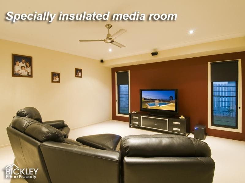 10 Blue Lagoon Way DUNDOWRAN BEACH 4655, Dundowran Beach QLD 4655