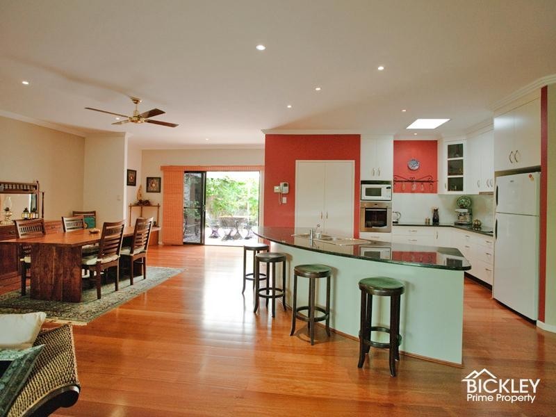 6 Hawk Court DUNDOWRAN BEACH 4655, Dundowran Beach QLD 4655