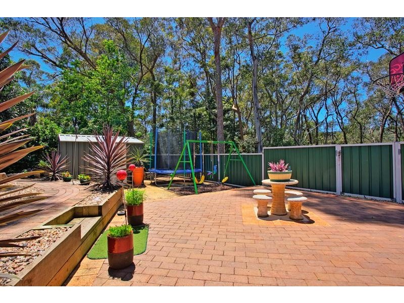 32 Lindsay Avenue VALENTINE 2280, Valentine NSW 2280