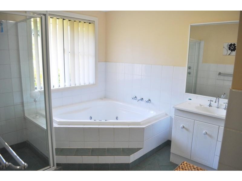 3 Lloyd Street, Macksville NSW 2447