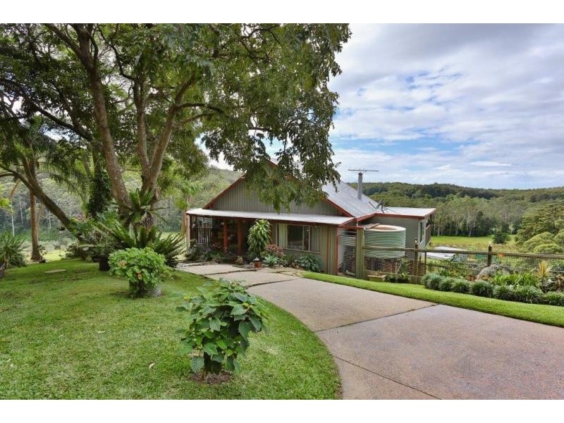 195 Barbers Lane, Yarrahapinni NSW 2441