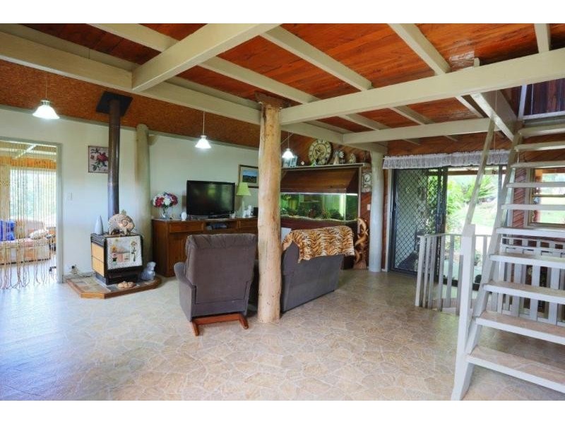 195 Barbers Lane, Yarrahapinni NSW 2441