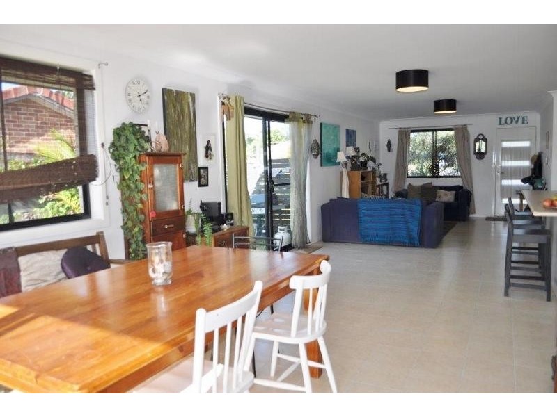 2 Hennessy  Street, Stuarts Point NSW 2441