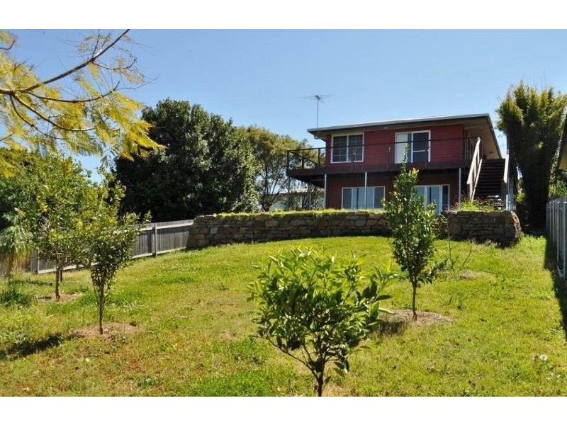 41 Wallace  Street, Scotts Head NSW 2447