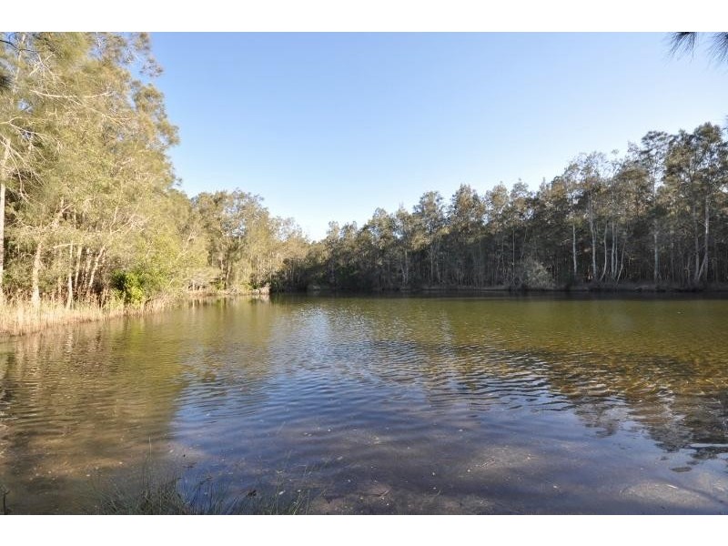 33 South Pacific Drive, Scotts Head NSW 2447