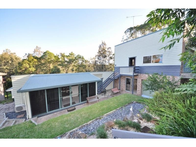 33 South Pacific Drive, Scotts Head NSW 2447