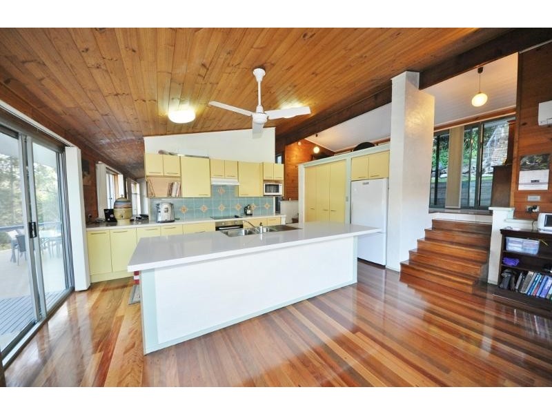 33 South Pacific Drive, Scotts Head NSW 2447