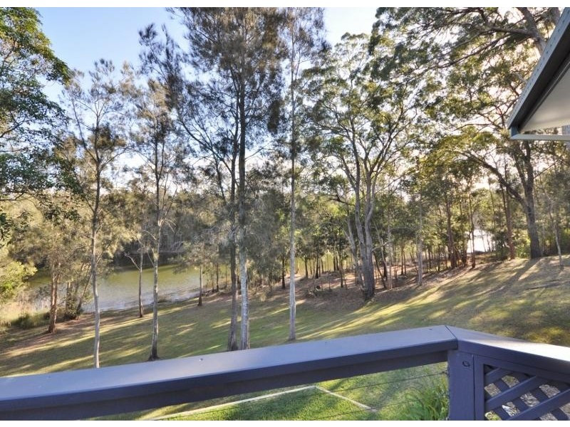 33 South Pacific Drive, Scotts Head NSW 2447