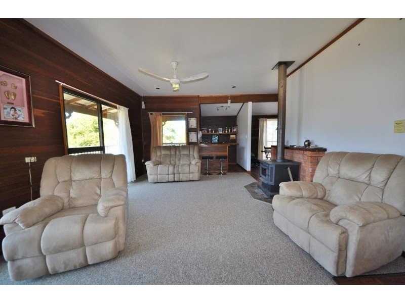 3748 Taylors Arm Road, Burrapine NSW 2447