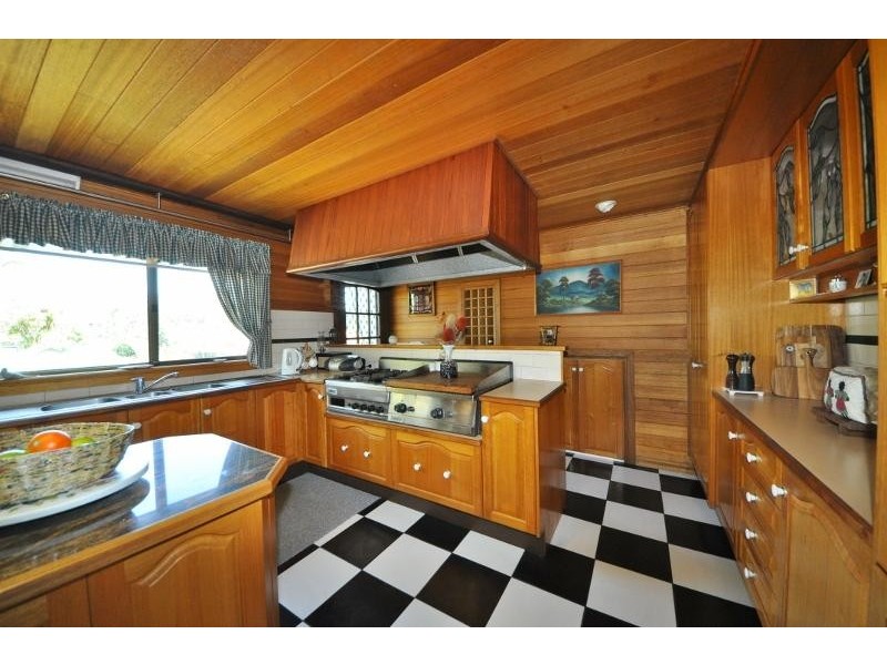 6 Nineteenth Avenue, Stuarts Point NSW 2441