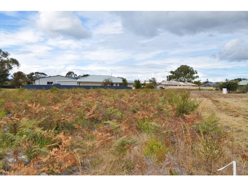 7 Kirkwood  Place, Stuarts Point NSW 2441