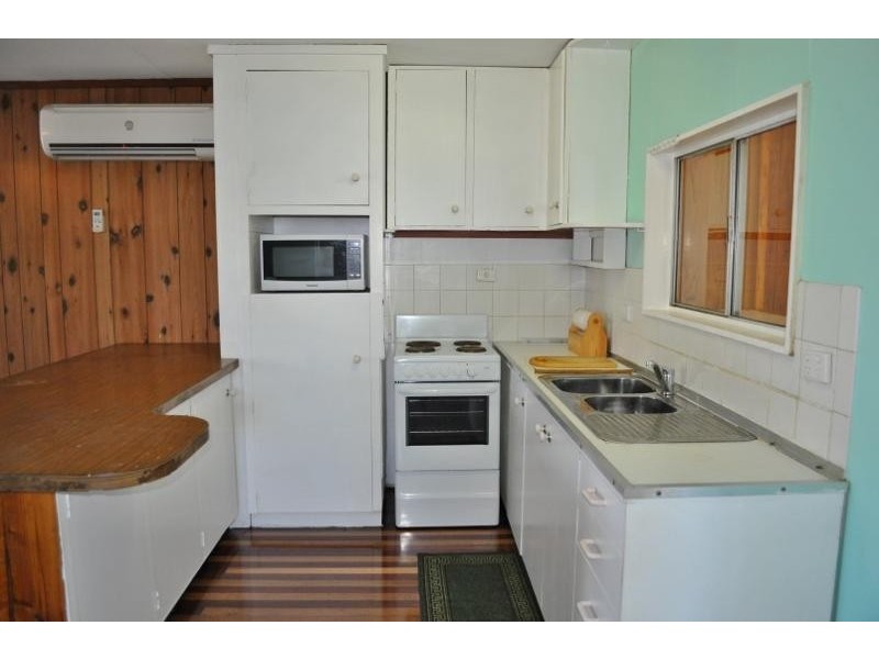 4 Eleventh Avenue, Stuarts Point NSW 2441