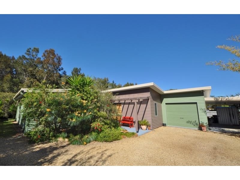 36A Sandpiper Drive, Scotts Head NSW 2447