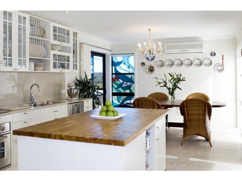 32 Vista Way, Scotts Head NSW 2447
