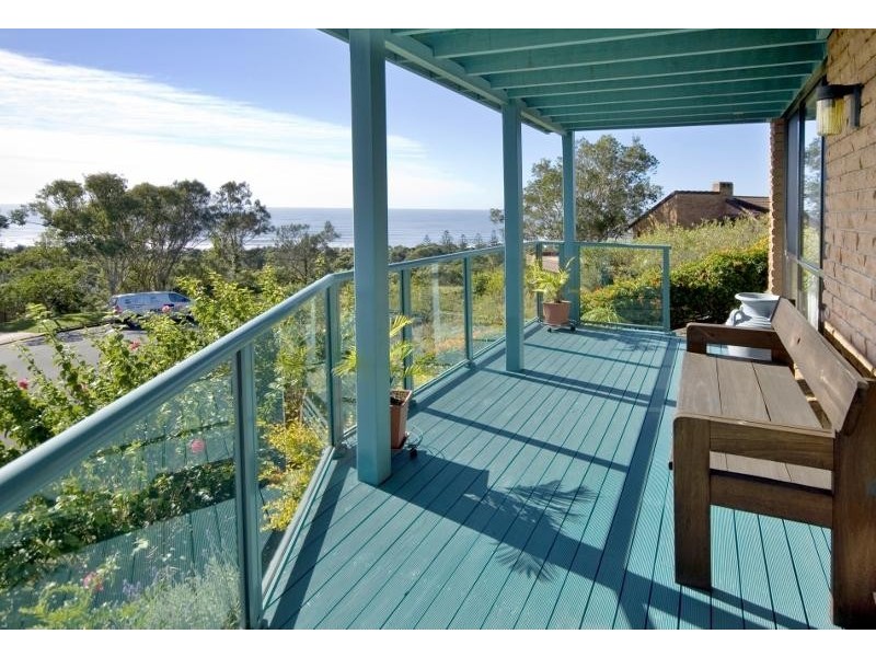 32 Vista Way, Scotts Head NSW 2447