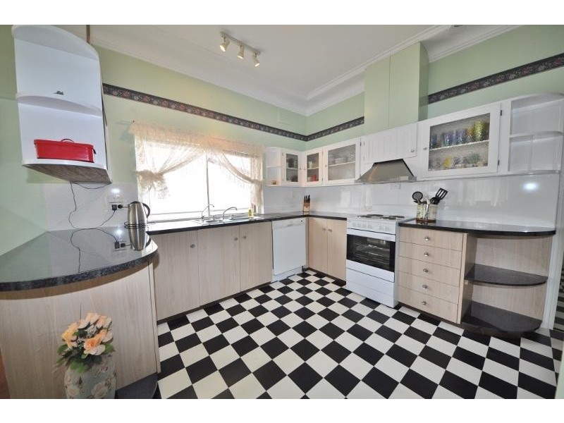 11 Matilda Street, Macksville NSW 2447