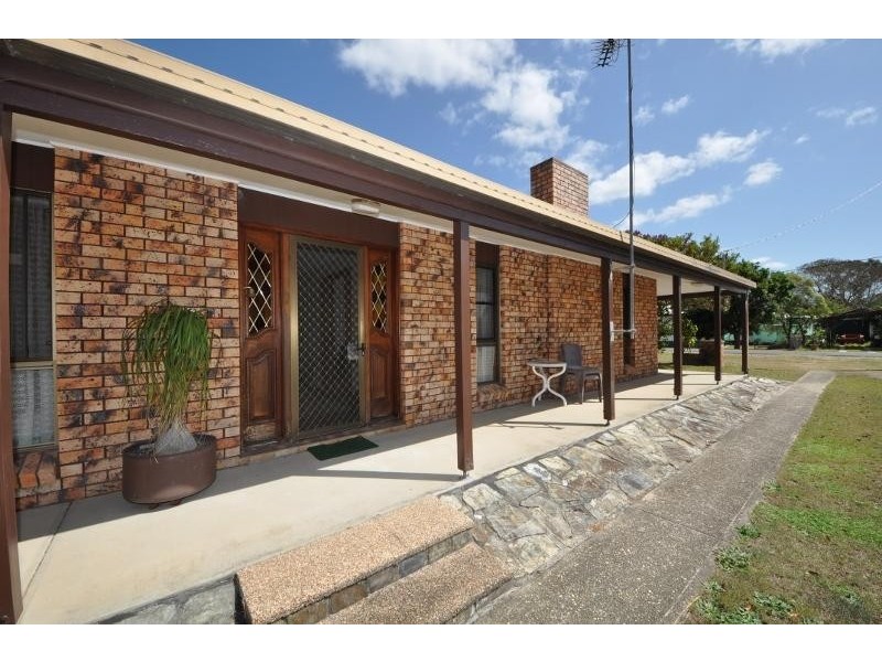 17 Third Avenue, Stuarts Point NSW 2441