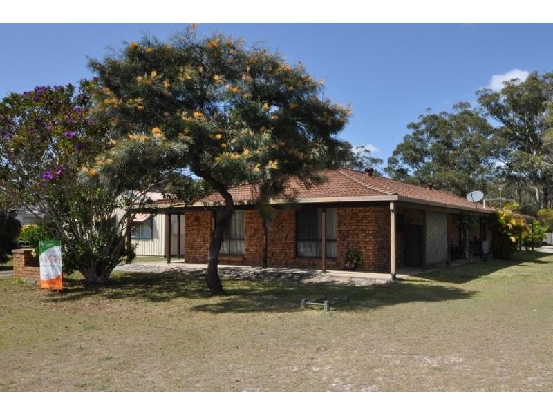 17 Third Avenue, Stuarts Point NSW 2441