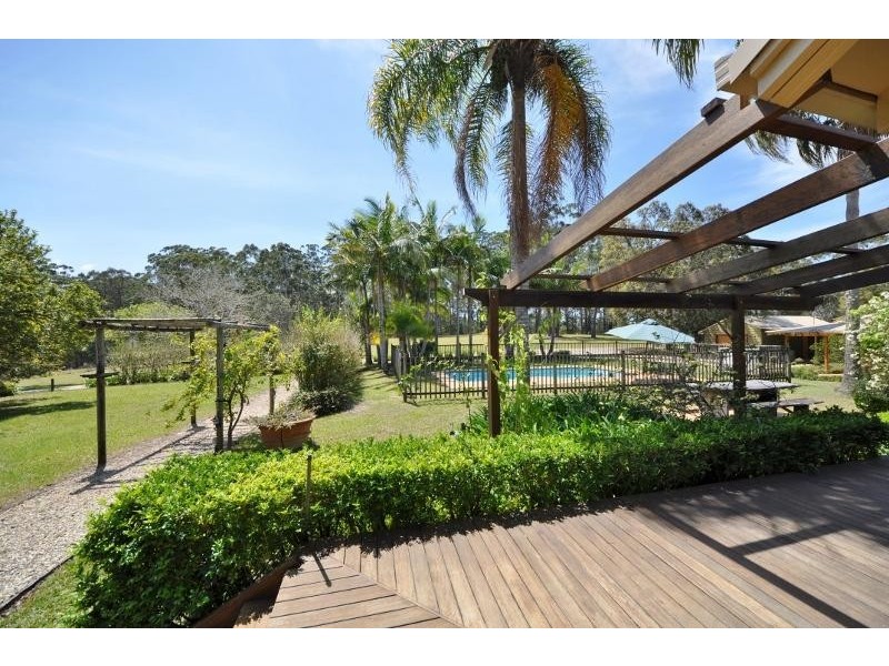 255 Stuarts Point  Road, Yarrahapinni NSW 2441