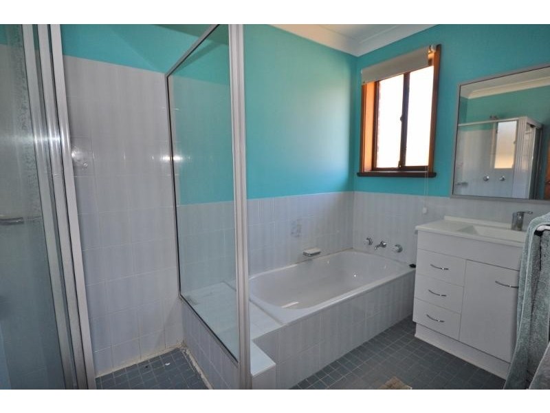 8 Fourth  Avenue, Stuarts Point NSW 2441