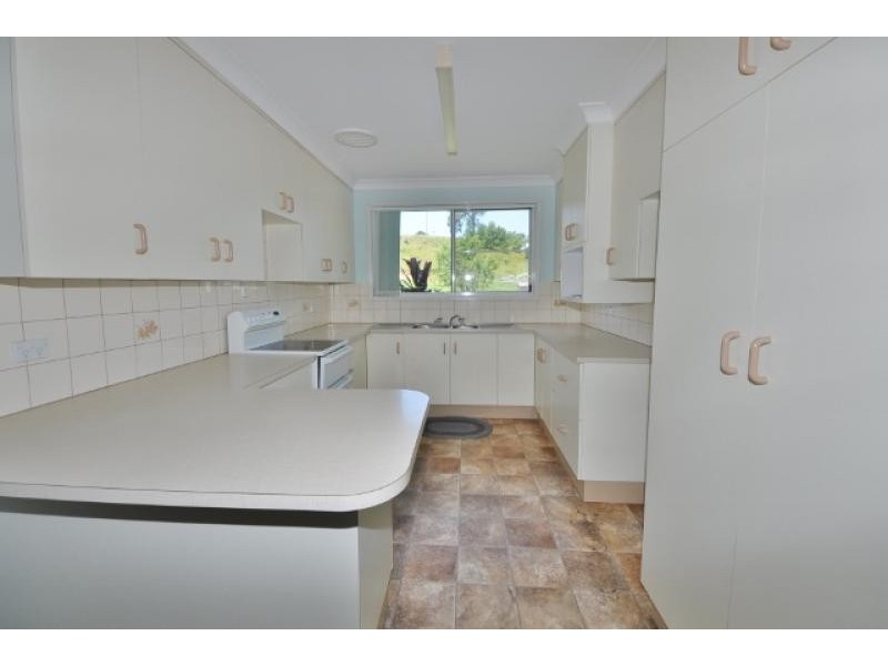 8 Oxley Street, Macksville NSW 2447