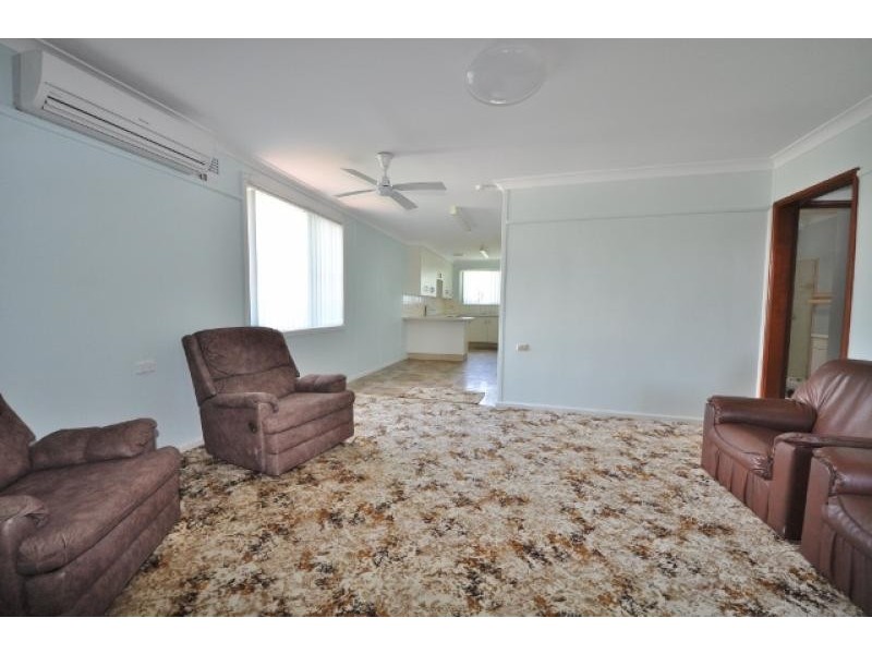 8 Oxley Street, Macksville NSW 2447