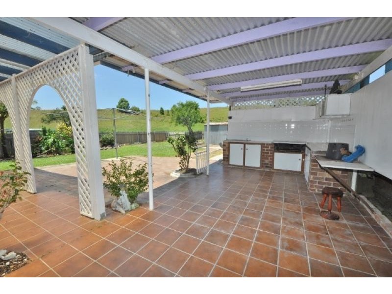 8 Oxley Street, Macksville NSW 2447