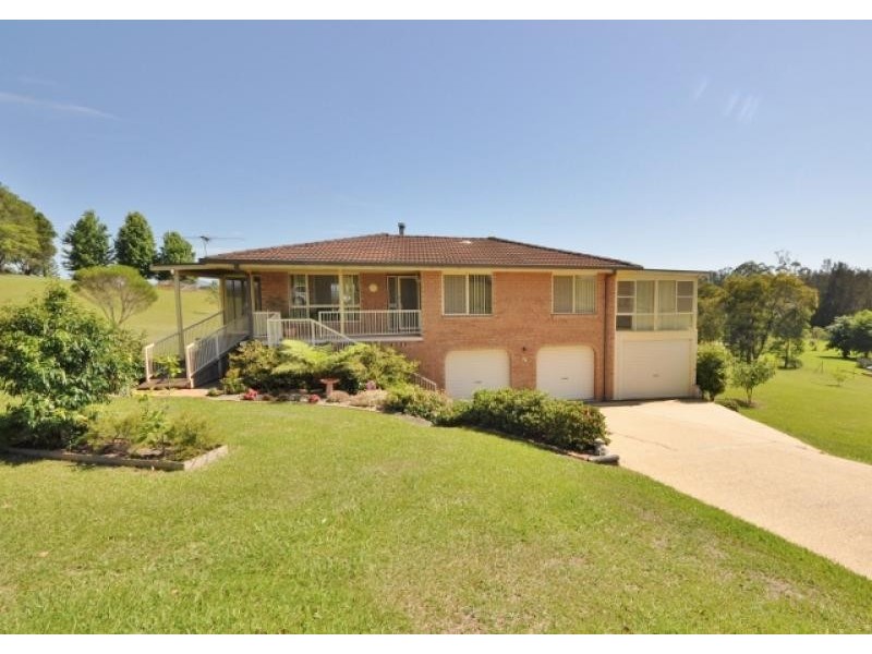 76 Preston Drive, Macksville NSW 2447