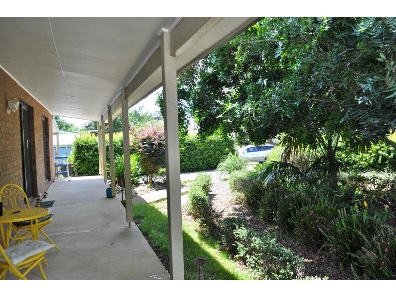 10 Fifth Avenue, Stuarts Point NSW 2441