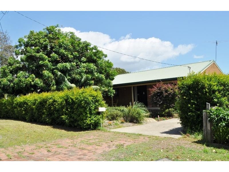 10 Fifth Avenue, Stuarts Point NSW 2441