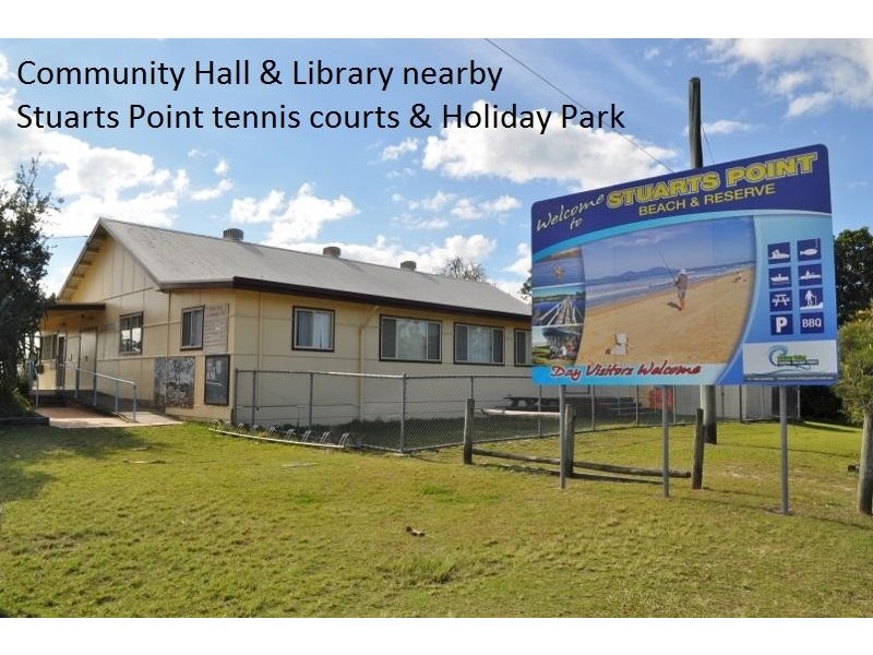 10 Fifth Avenue, Stuarts Point NSW 2441