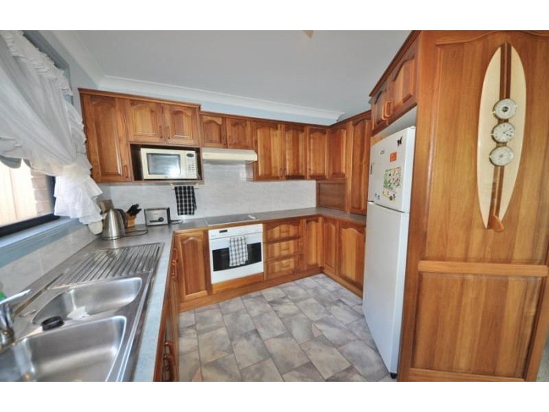 15 River Oak Crescent, Scotts Head NSW 2447