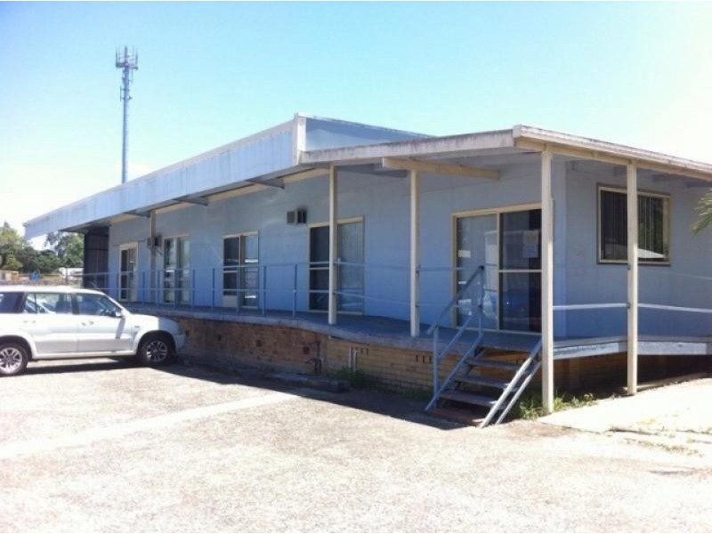 16 West Street, Macksville NSW 2447