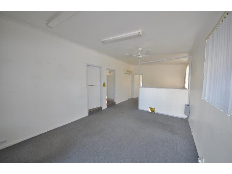 16 West Street, Macksville NSW 2447