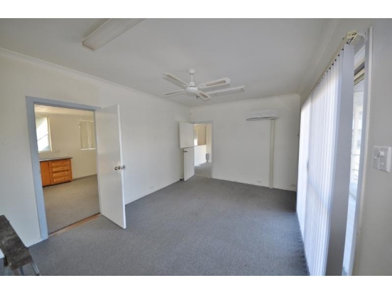 16 West Street, Macksville NSW 2447