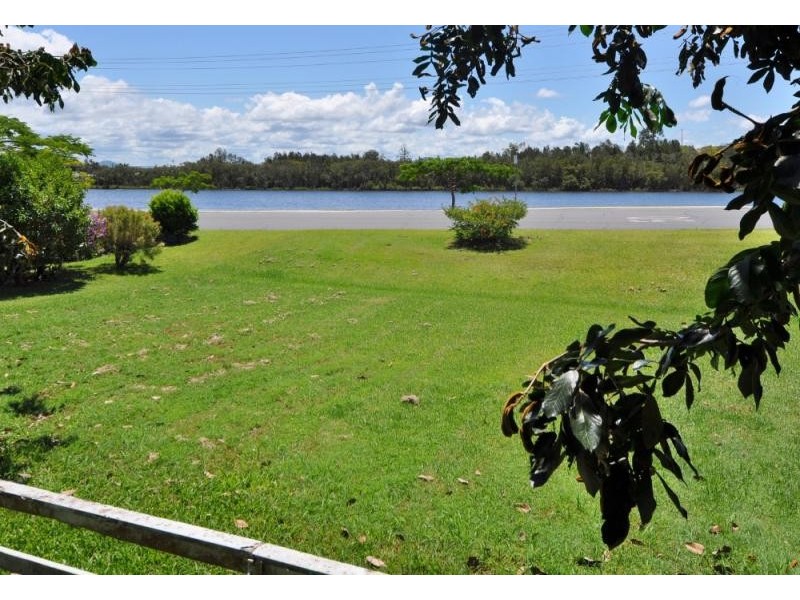2 East Street, Macksville NSW 2447