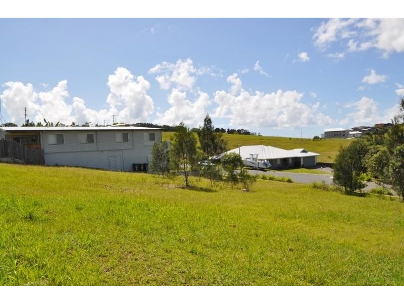 42 McLeod  Drive, Scotts Head NSW 2447