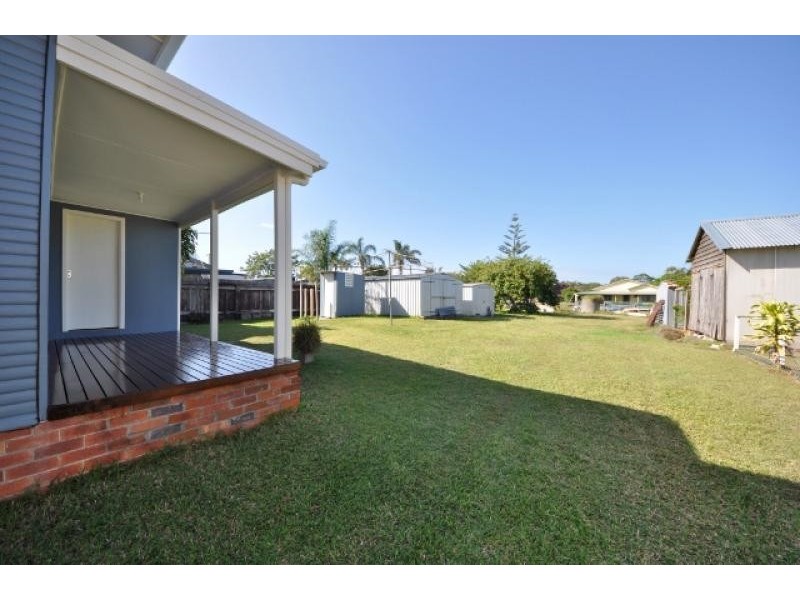1 Ocean Avenue, Stuarts Point NSW 2441