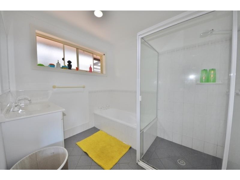 65 Raleigh Street, Scotts Head NSW 2447