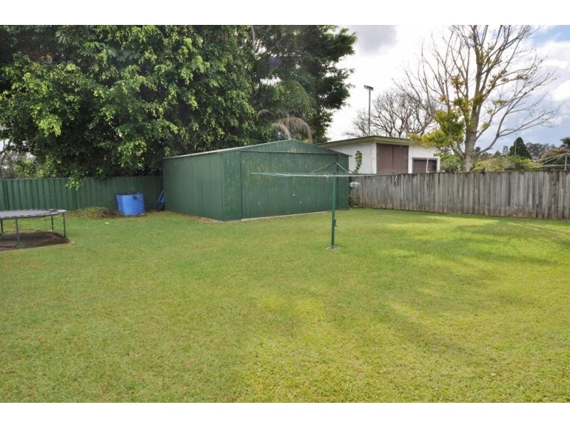 8 Bellevue  Drive, Macksville NSW 2447